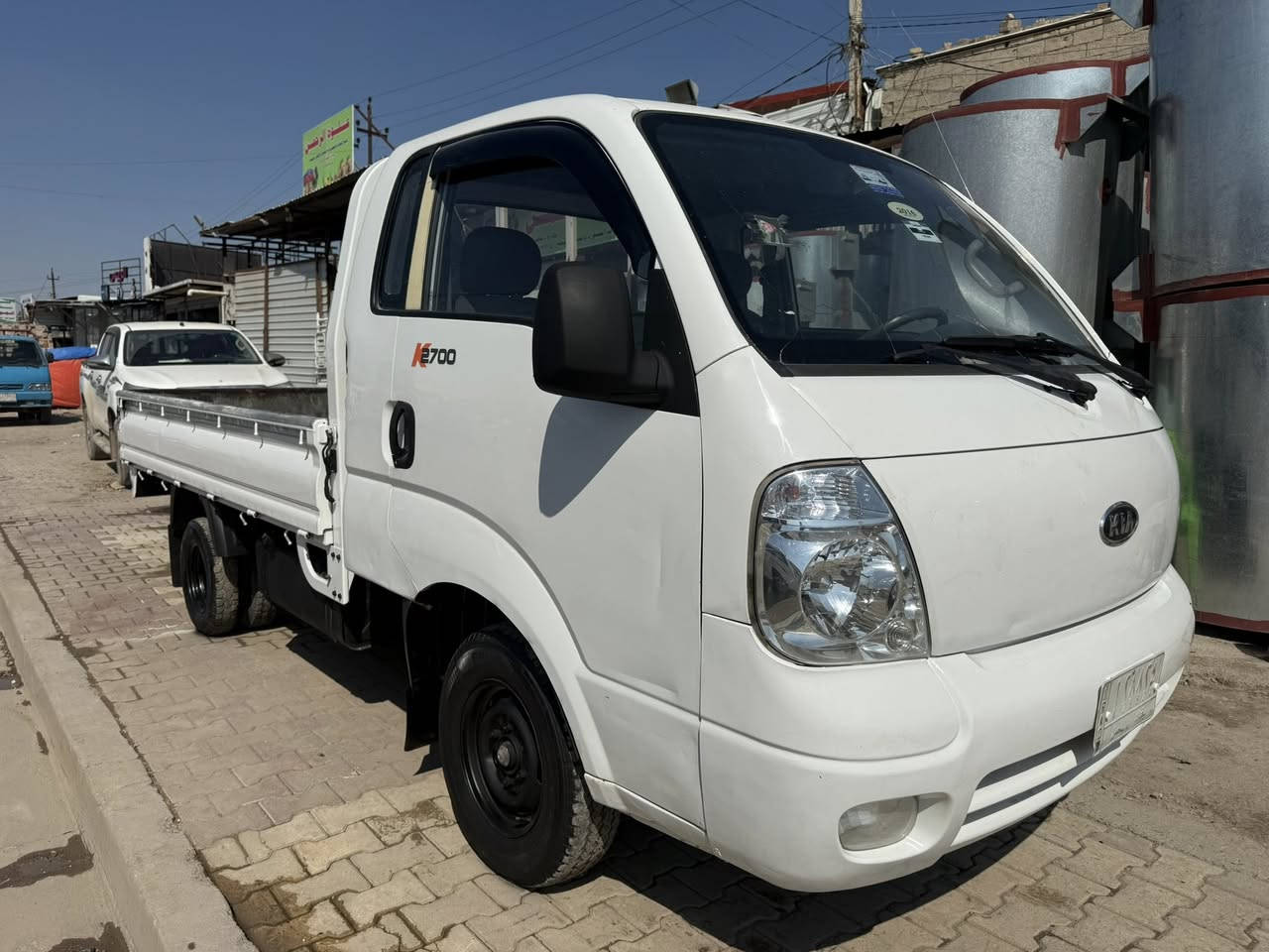 سلام عليكم كيا مديل 2012 مكينه 2700 جديده رقم بغداد الماني السياره مكفوله كفاله عامه مكان السيآره بغداد السعر 90 او بيهه مجال ‭0776 380 4890‬
