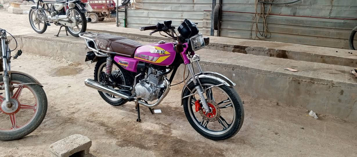 دراجه سيفان سونك مامفتوح  بلاديه موديل 24كفاله  دشبول اكتروني مراوس بتايكر حسب لقناعه


**إذا كنت صاحب هذا الإعلان وتريد حذفه لأي سبب، رجاءا أرسل رسالة إلى الدعم الفني**