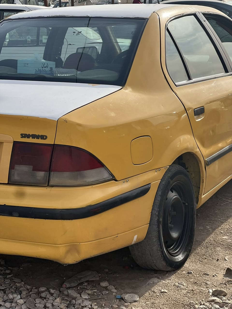 سلام عليكم سمند للبيع موديل 2011 ناطق بيها طخه بالجاملغ الامامي فقط وبيها كلير السياره جاهزه مكاني بالبلديات والسعر 30 وبيها مجال بسيط وهذا رقمي ***********
