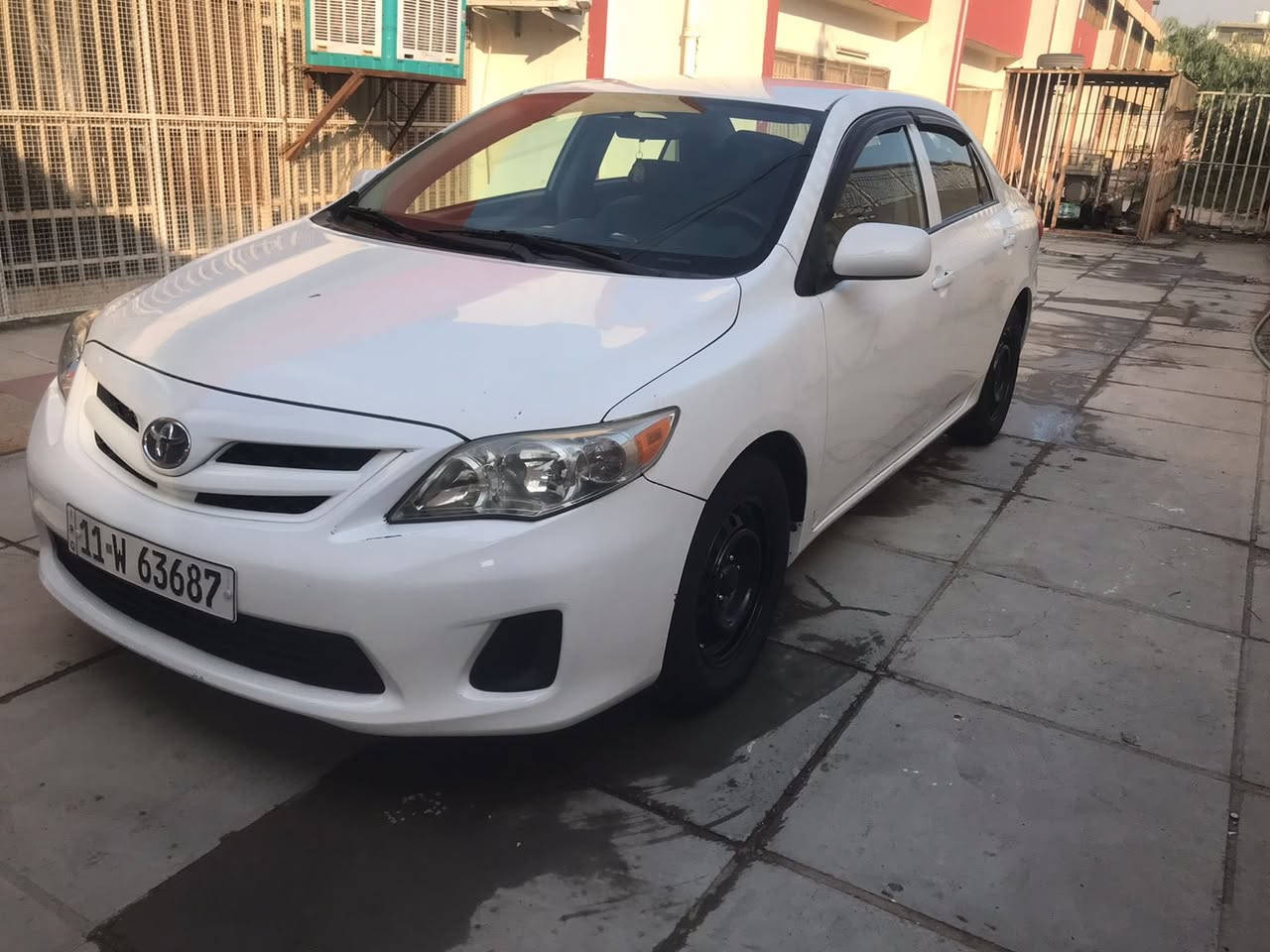 السلام عليكم
من رخصة الادمن المحترم 

كورلا موديل ٢٠١٢ وارد امريكي رقم بغداد 

داخلة كلين بس صار بيها طخة بالباب الخلفي الايمن بي تصليح وصبغ ومباوك الجاملغ فقط وبيها تكحيل مال تقشير بالبنيد موضح بالسونر ماشية ٩٤ الف ميل 

طخم تاير كوري 

كير ومحرك مكفولة 

عنواني بغداد 

رقم الهاتف ***********

السعر ١٣٠ وبيها مجال
