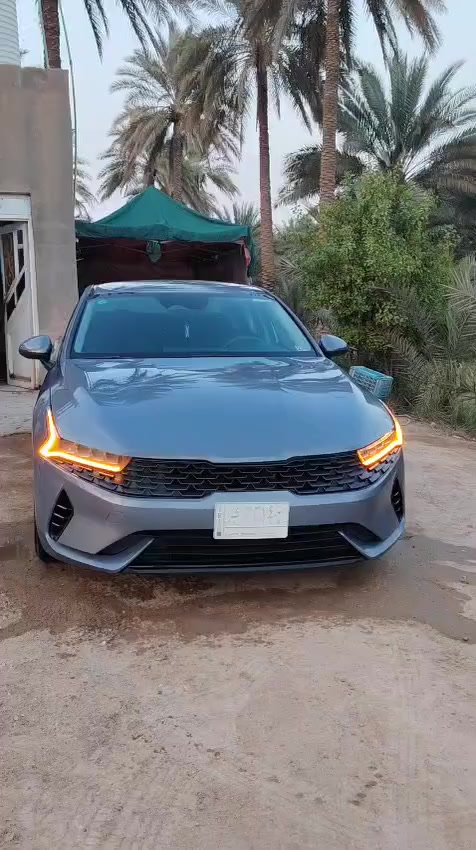 السلام عليكم 
لبيع k5 موديل 22
رقم بغداد السنويه لل٢٨
موصفات 
بصمه أبواب تشغيل عن بعد 
رادار امامي
رادار خلفي
رادار جانبي
تحديد مسار
شاشه دجتل
سايد بريك بصمه
لايت زنون اربعة عدسات
لد نهاري برتقالي مرغوب
اوتو هولد 
أربعة وضعيات قياده
كامره دواره 
فول تحكم ستيرن
ويل كب بلادي 
حساس امامي 
حساس خلفي
محرك 1600 تيربو 💪🏽💪🏽💪🏽
ماشيه 70الف فقط
  فقط جاملغ وبنيد وباب الخلفي والجملغ  الخلفي 
بدون دواخل لغد شاصي مكفولات 

مكانه كربلاء 
السعر 150وبيه مجال
هاتف ***********
