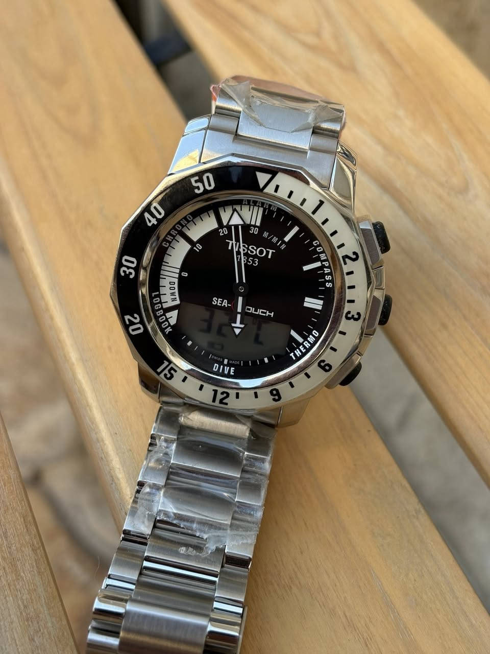 Tissot sea touch
كرونوغراف، تاريخ، تقويم دائم، إنذار
قطر 44
الأيدي المضيئة، المؤشرات المضيئة
جديدة غير مستخدم


**إذا كنت صاحب هذا الإعلان وتريد حذفه لأي سبب، رجاءا أرسل رسالة إلى الدعم الفني**
