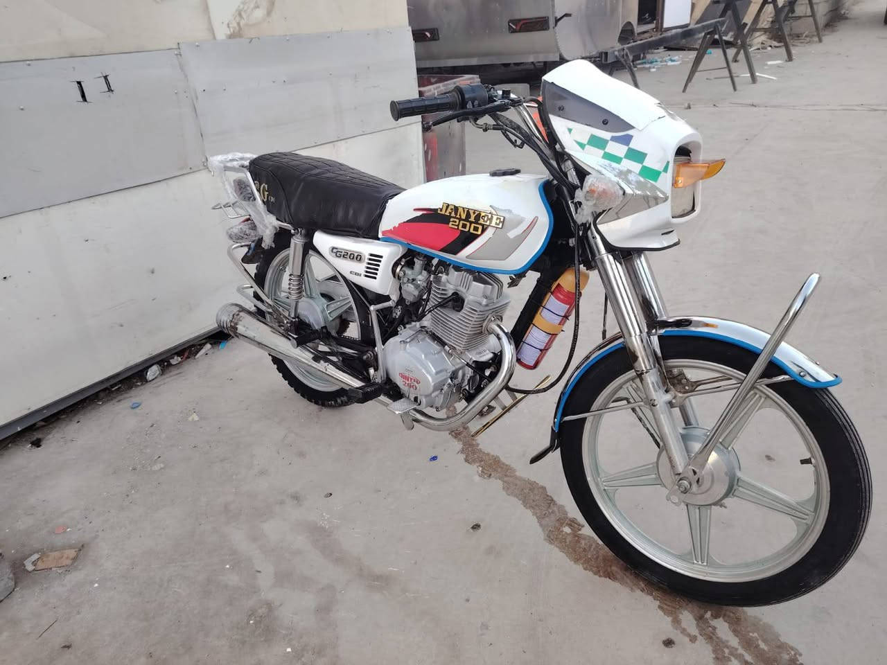 جني محرك 200للبيع
گير محرك بشرط 
كهربائيات كله شغال بشرط 
الماطور فول نشط ماشاءالله 
سعره 325وبي مجال قليل للطيبين 
***********
