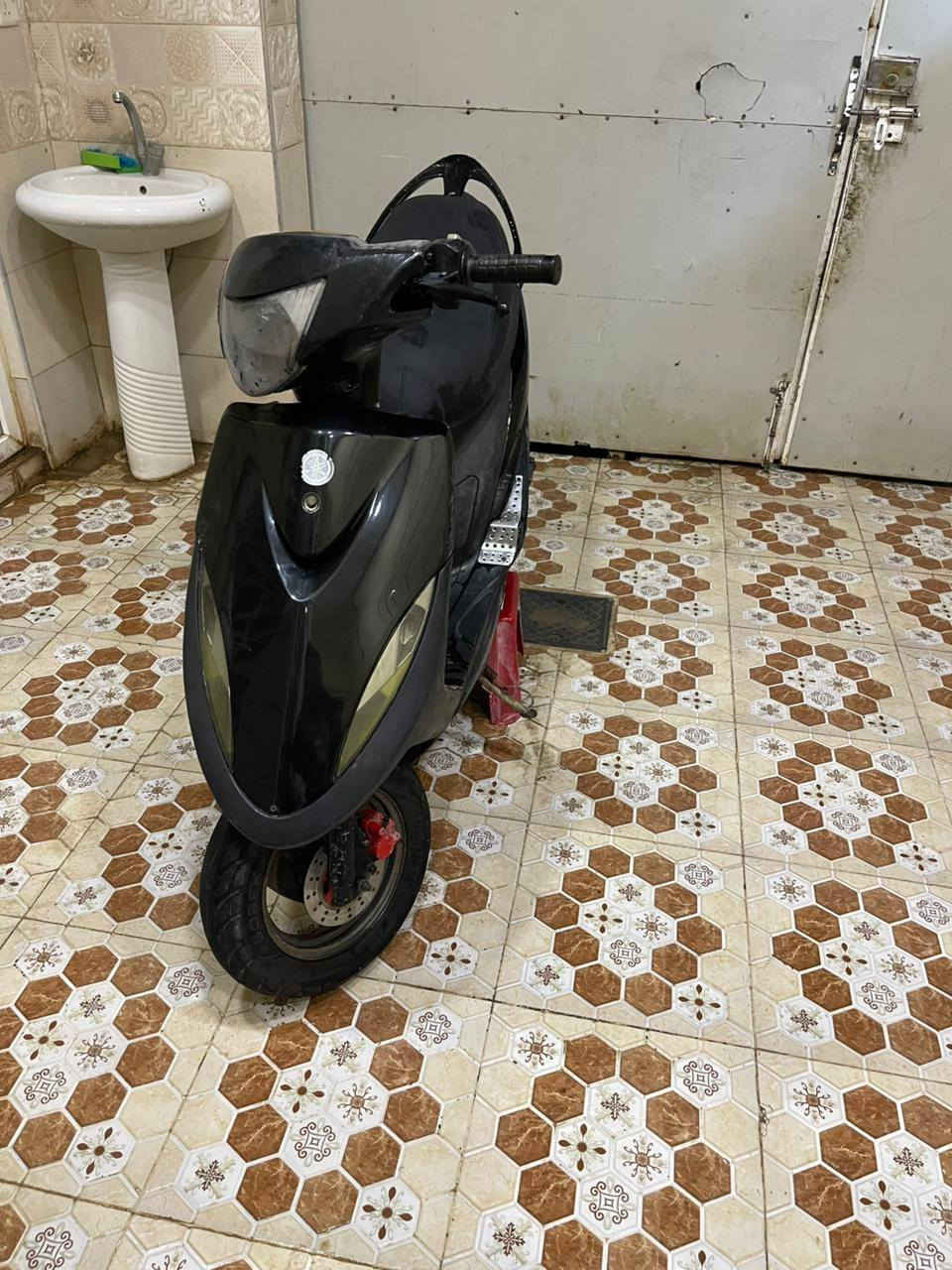 سلام عليكم دراجة للبيع ماكس عدله الدراجه حلوه مثل ماشوف بل صوره كلشي بيه شغال اشاير يمنه يسره السعر 550او بيه مجال المكان ديالئ بعقوبه المفرك هاذه رقمي ***********اتصل او بيك خير او تدلل ال مو شراي ليتعب 💕💕💕
