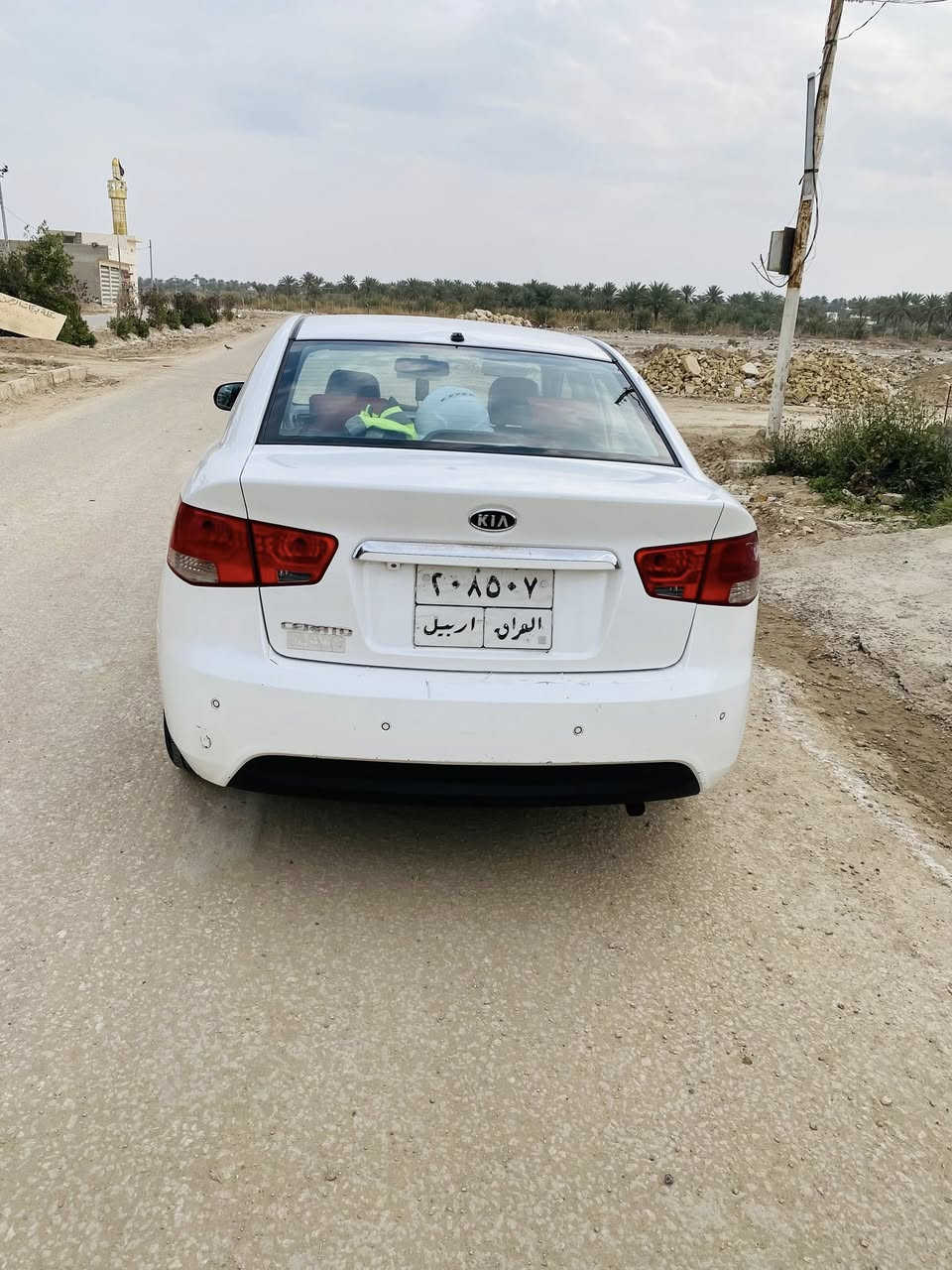 سيراتو 2011 خليجي
مكان السيارة بابل المركز  رايدها 107$ وبيها مجال للشراي يتصل ويدلل
*********** 
رقم اربيل سنوية  ماساقطه
باسمي تحويل مباشر
مكفولة من الصبغ كفاله عامة حتى الدعاميات
بيها فقط بارد موضح بالصور والباقي كلة مكفول شرط الفحص والسونار
ماشيةkm 188
مكينة 1600 
دشبول ليزري
كيج حماوة
تحكمات ستيرن فول
بلوتوث اوكس
حساسات خلفية
كامرة خلفية
يدات نيكل
عليها ادامة كاملة من صدر امامي خلفي منضومة تبريد جديده
