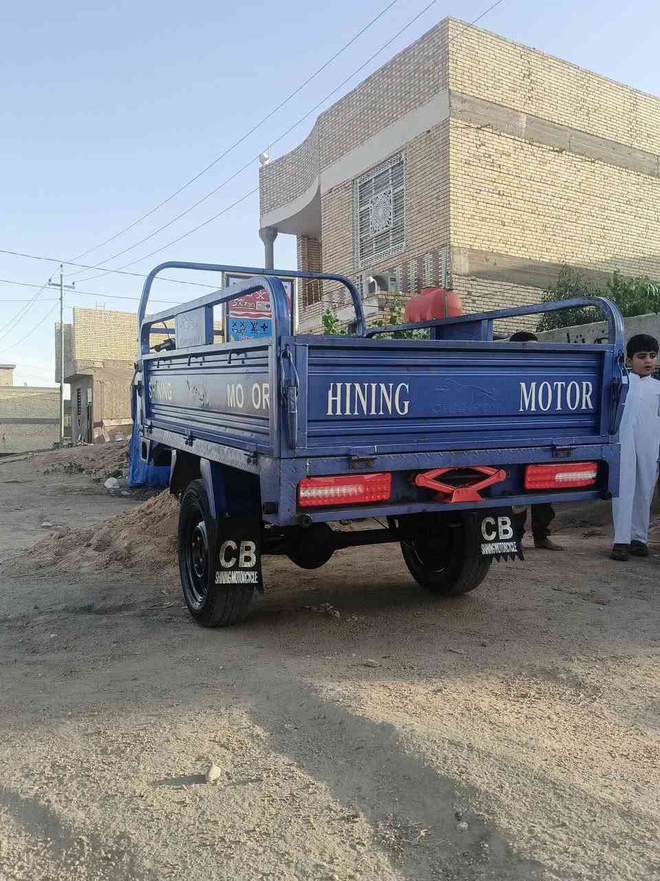 السلام عليكم ستوته جمره للبيع موديل 22 محرك ما مفتوح اوراق اصولي السعر مليونين و 250 وابيها مجال بوكاني النجف شارع كربلاء عمود 83 )(/***********
