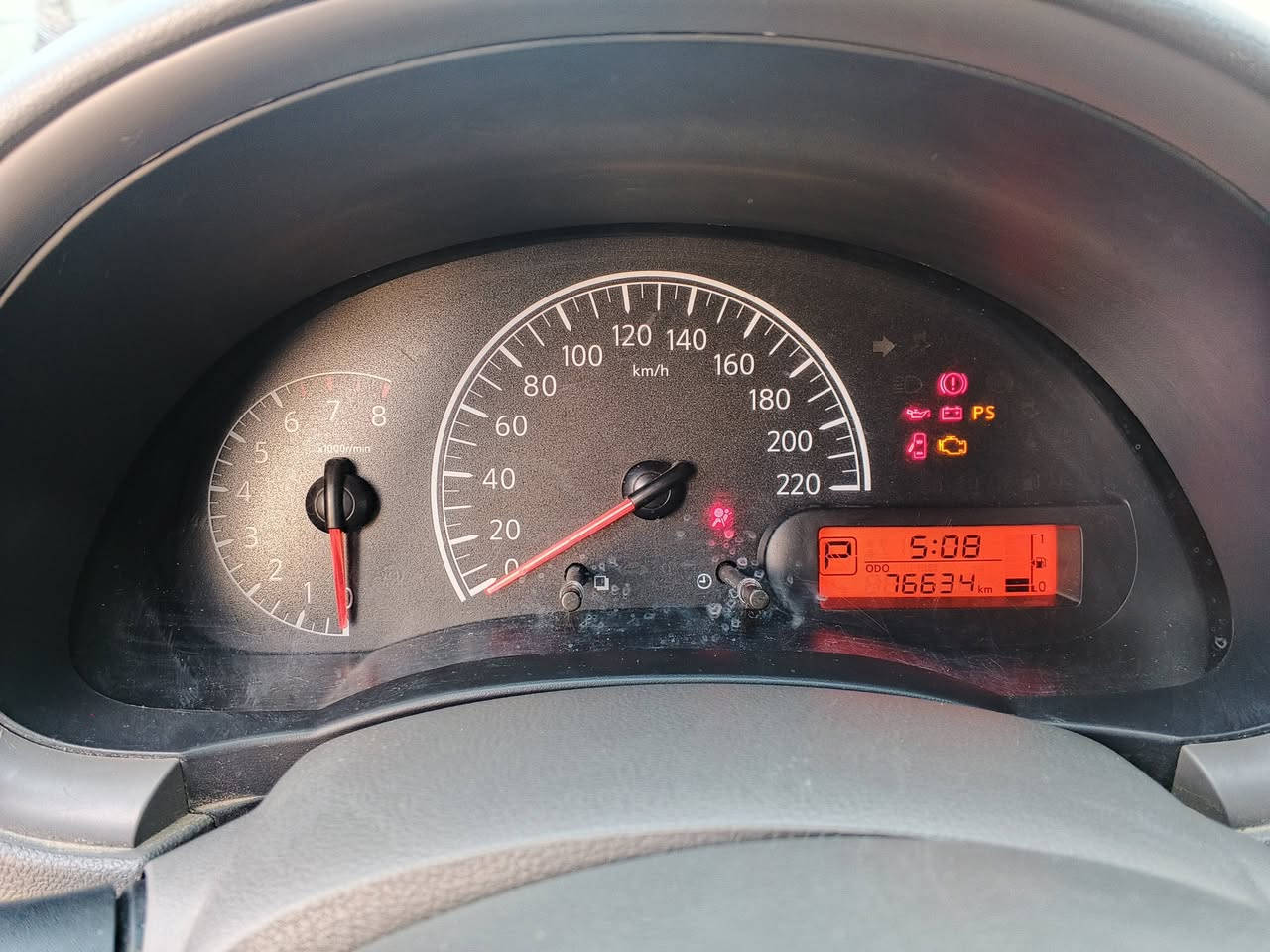 سلام عليكم نيسان صني موديل ٢٠٢٠ ماشية ٧٦ كاملة بدون صبغ بدون تبديل بس بارد الغدير ساحة ميسلون باسمي مطلوبة ٥٠٠ غرامة تنزل من السعر سعرها ١١٩ 
***********
