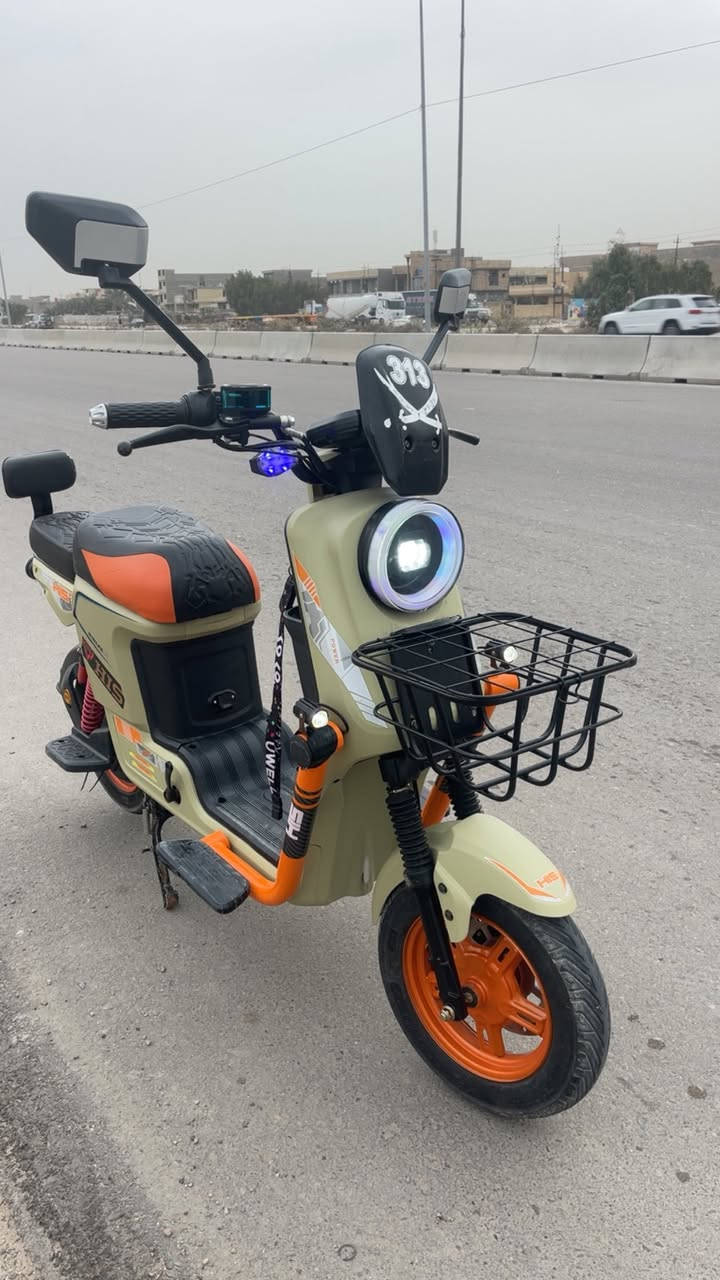 للبيع دراجة اكس 900 موديل 26 خمس بطاريات كبار جدد كاملة ما بيهة نقص اربع سرع نضام بگ بصمة مستخدمة قليل سعرهة ٤٢٥ الف *********** 
مكاني ابو غريب الزيتون مجمع الزيتون السكني
