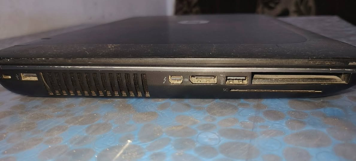 لابتوب للبيع المواصفات موجودة بلصورة 250الف بينو مجال


**إذا كنت صاحب هذا الإعلان وتريد حذفه لأي سبب، رجاءا أرسل رسالة إلى الدعم الفني**