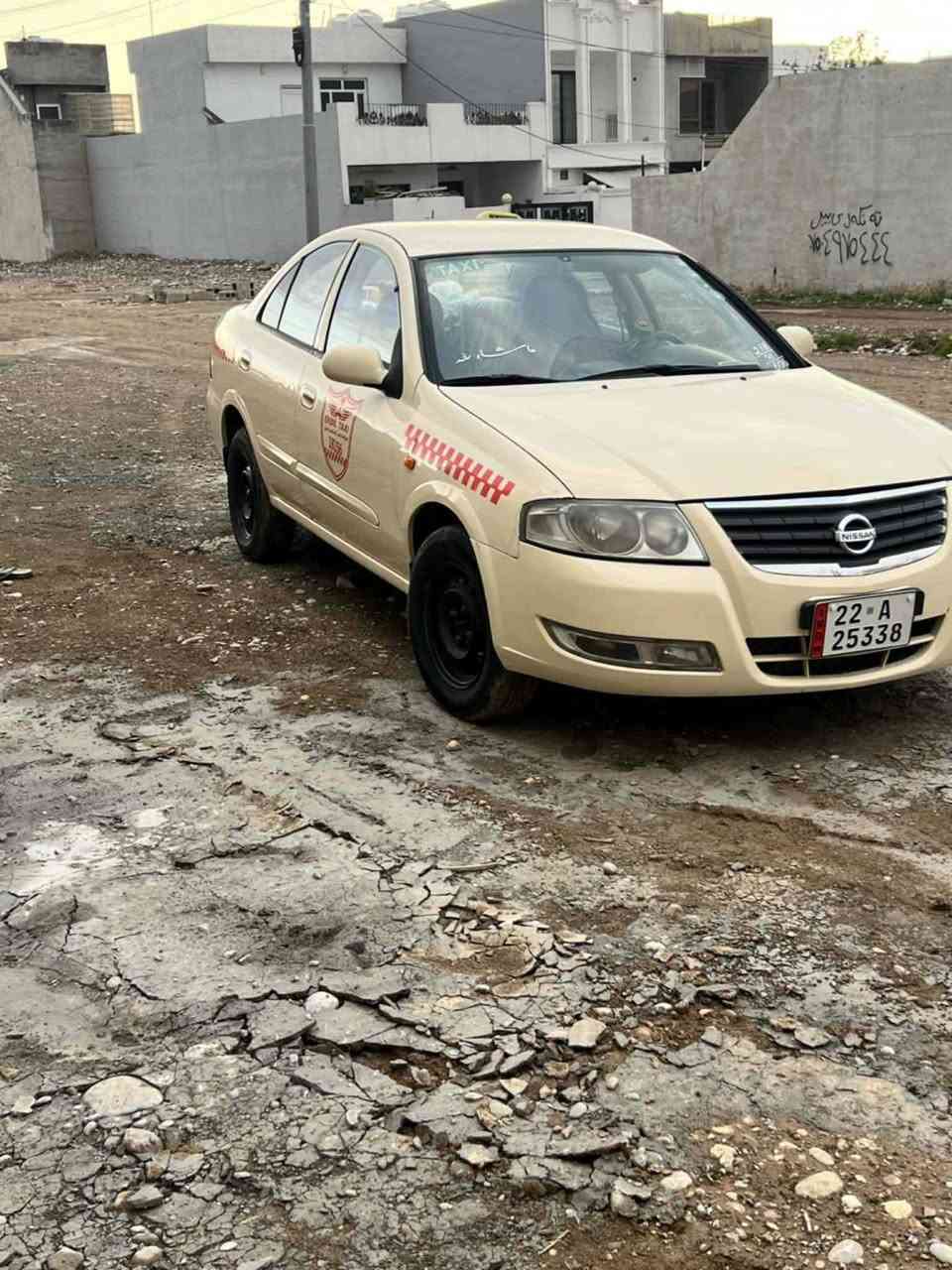 ته كسي نيسان سه ني ٢٠١٢ ته نها  ٢ ده رگاي بوياغه مالي كاسبي يه هه موو شتي به شه رت سعري ١١٣ وه ره قه و مه عامه له ي تيدايه  شوين هه ولير ***********
