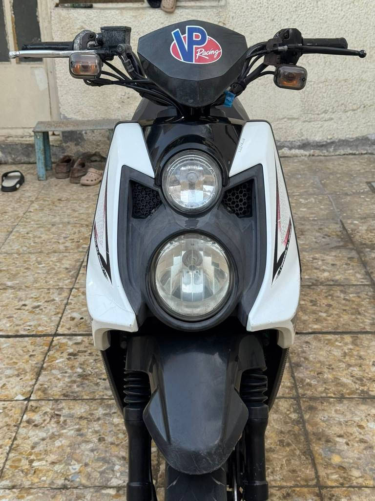 سلام عليكم سكنس جبلي ياباني
مكينه برغي ممفتوح بيه شلعه معدل فول 
بيه كلاجات رياضي ولباقي كله بلاد 
ترايه وين ميعجبك مكاني كاضميه
السعر 475 بيه مجال بسيط كلش 
رقمي *********** اتصال
