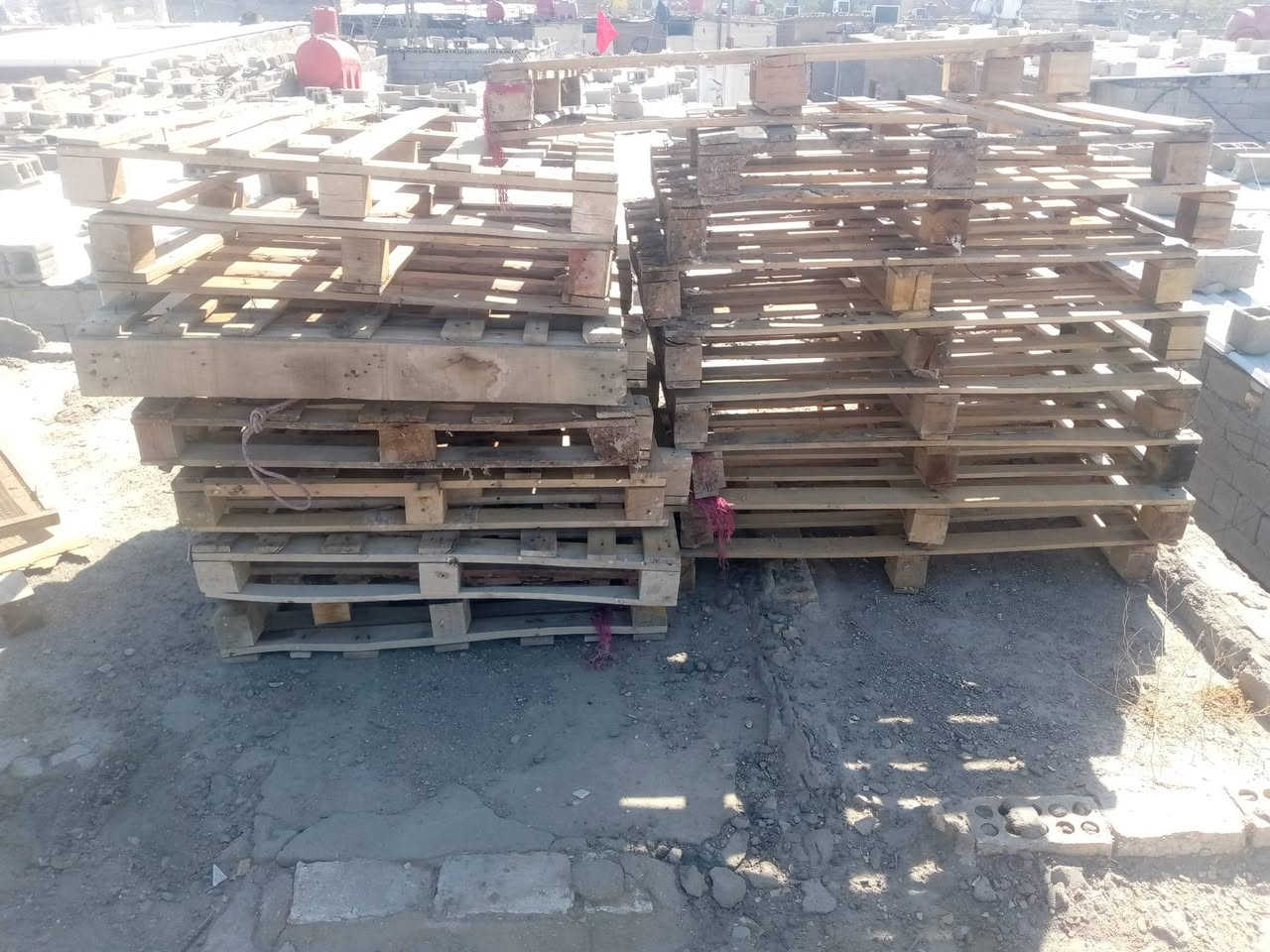 سلام عليكم سكيبات عدد 22سعر ثنين بخمسه قفلهن وحطب خير من الله بكاني بصره خمسميل رقم *********** وتساب
