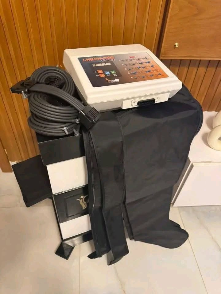 🌟 بعد النجاح المبهر لجهاز التصريف الليمفاوي 
موديل  Lymph pro  

نقدم لكم الاصدار الجديد من الجهاز 
💥Lymph pro digital💥    
  

 ويتميز هذا الاصدار بالاتي
👈 شاشة ديجيتال
👈 خمس أنظمة التشغيل
👈 جميع القطع ( ٢ رجل - بطن - ذراع) بمقاس اكس لارج مع خرطوم لكل قطعة
👈 ضغط قوي يصل الي ٢٤٠ مللي متر زئبق
👈 ضمان حقيقي لمدة عام علي الجهاز مع توافر قطع الغيار بشكل دائم 
👈 سعر منافس جدا 
للحجز والاستفسار 
#Compression_therapy
#Lymph_pro
#Lymph_edema 
#لمفاتيك

تواصل واتس اب
01013898220


**إذا كنت صاحب هذا الإعلان وتريد حذفه لأي سبب، رجاءا أرسل رسالة إلى الدعم الفني**