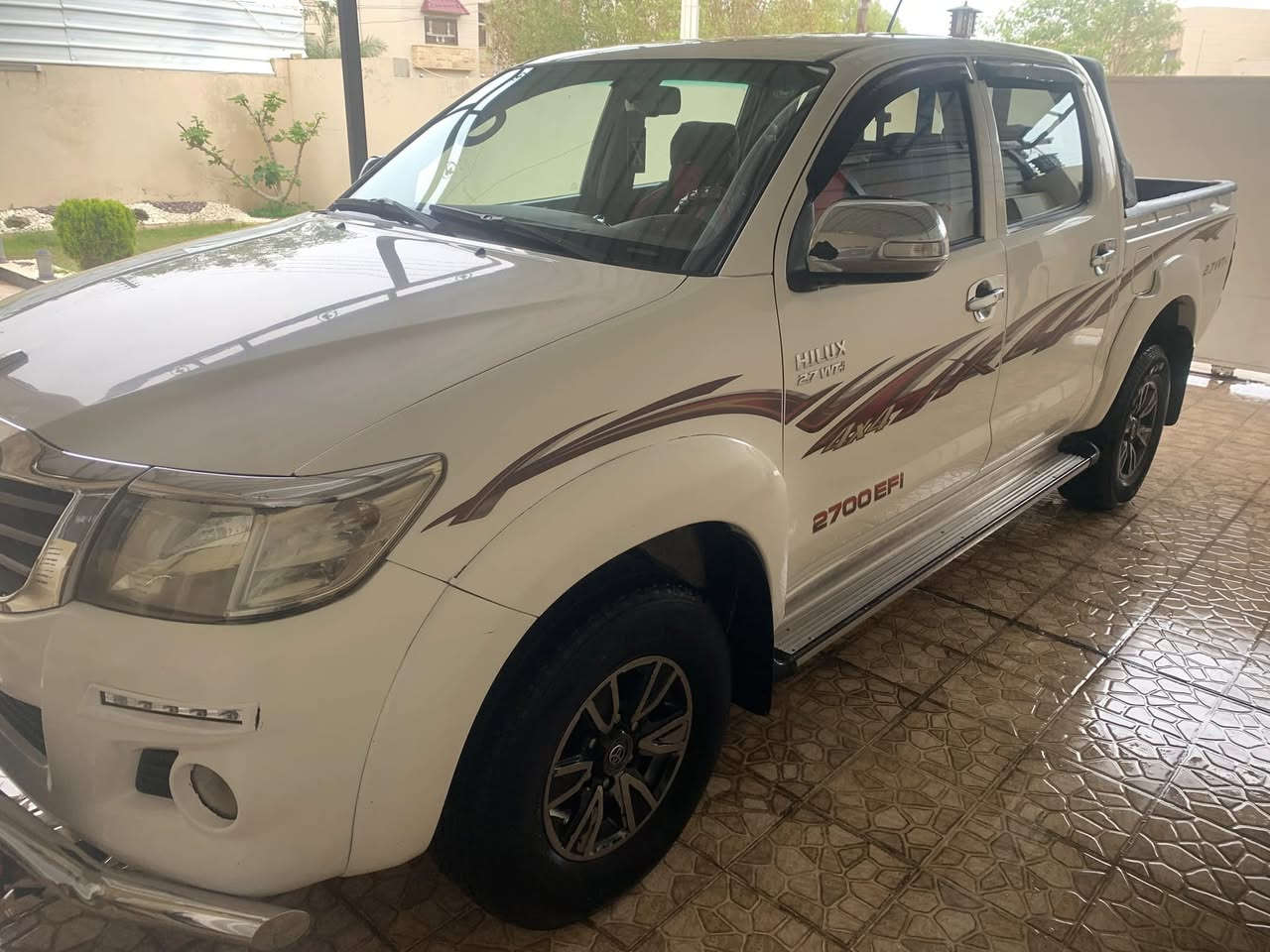 بيع او مراوس 
تويوتا هايلوكس موديل 2013 
رقم اربيل دولي
كير عادي 
فور ويل 
محرك مامفتوح  
كفالة 
بيها صبغ شبرين يم البك لايت وشبر بارد جاملغ امامي فقط
سيارة جديدة وجاهزة
مكان السيارة  تكريت

للاستفسار  ***********
