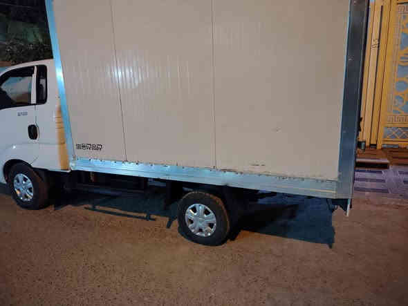 يوجد حافضه مال كيا ٢٧٠٠
سعرها ٦ ورقات.
محجر كيا فحل ارتفاع متر متر و٧٠ مال اجباس
سعر ٩٥٠
يوجد وياله كيا فحل ١٣  تخم مال زيرو سعره ورقه
*********** واتس مكاني سوك شيوخ
