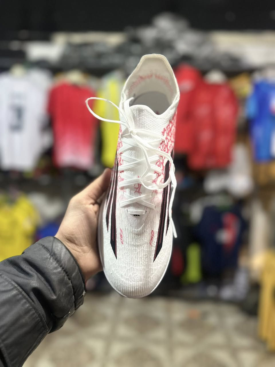 ‏ توصيل مجاني
‏27 الف 
‏قياس فقط 44


**إذا كنت صاحب هذا الإعلان وتريد حذفه لأي سبب، رجاءا أرسل رسالة إلى الدعم الفني**