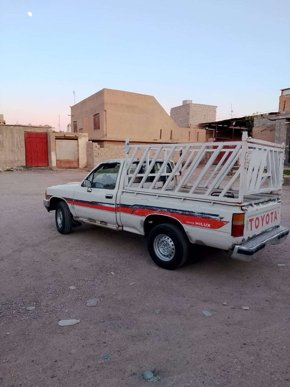 السلام عليكم بيكم تيوتا مديل 90 للبيع كاملة رقم صلاح الدين السعر 40 بيهامجال خابر ودلل مكان السيارة ديالى  ‏‪***********‬‏
