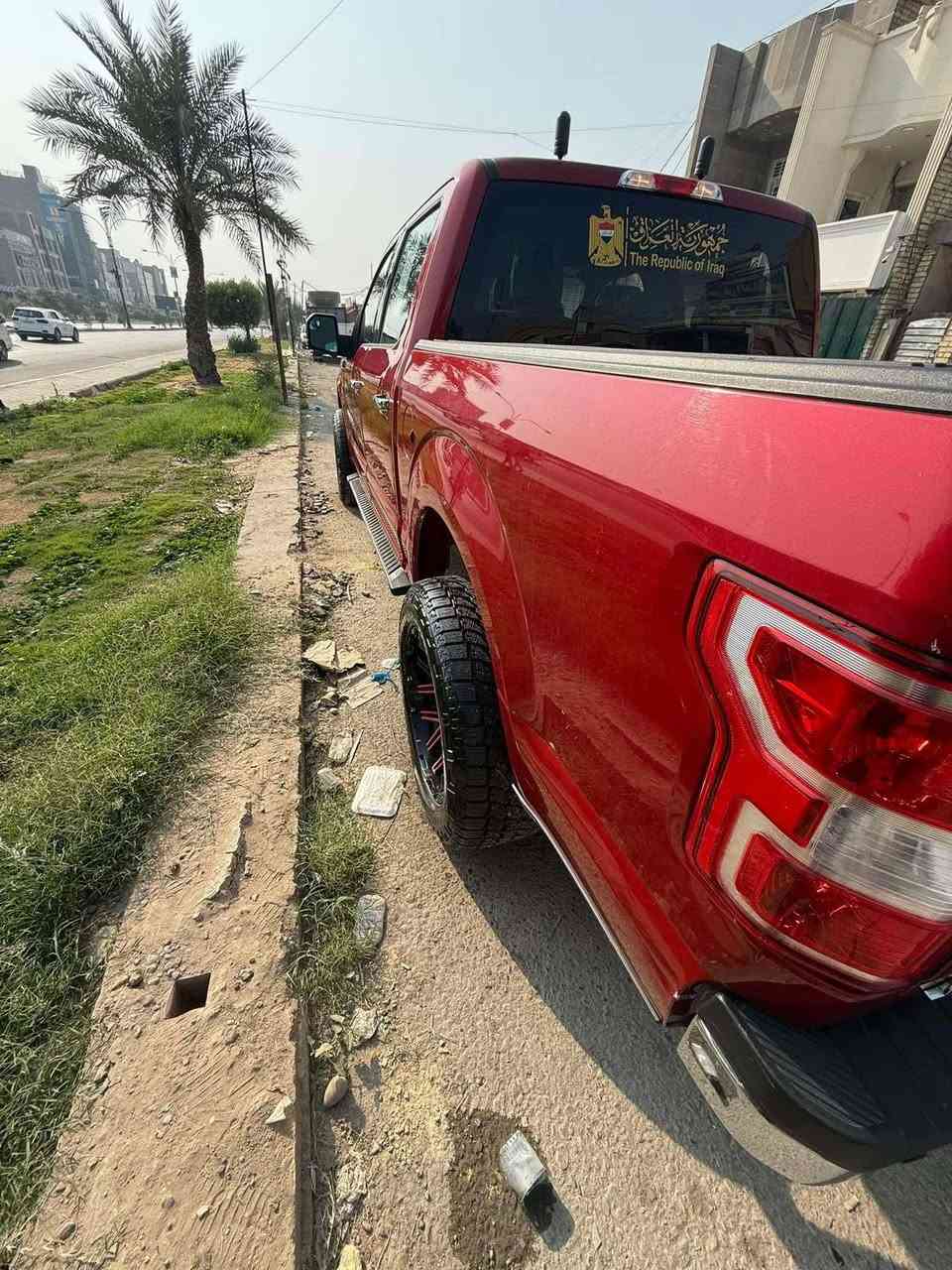 السلام عليكم 
فورد F150 فول عده الفتحه وبصمه 
مديل 2020 
وارد امريكي
ماشية 45 ميل
حادث ربع جاملغ خلفي 
رقم  اربيل دولي ب اسمي 
رادار  امامي خلفي 
كشنات تدفئه تبريد 
 كامره دواره 
ثلاجه 
تشغيل عن بعد 
فور ويل 
ويل وتاير. رياضي مزود 
مرفعه السياره ب امريكا 
صدر  جديد 
باتري جديد 
ادامه كامله للسياره 
دوشمه جلد  جديد
مكينه كير كفاله وضع الشركه 
مكينه 6V توربو 
تبريد خلفي 
شاشه كبيره 
كار بلي 
اشاير مري 
السياره كامله من كل شي متصرف دينار واحد 
مكاني بغداد الكاظمية


**إذا كنت صاحب هذا الإعلان وتريد حذفه لأي سبب، رجاءا أرسل رسالة إلى الدعم الفني**