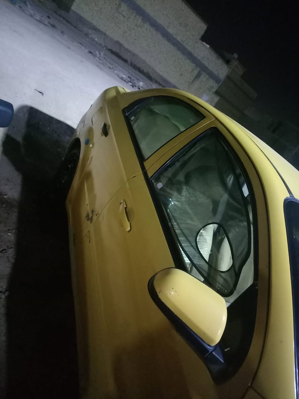 سلام عليكم سيارة افيو موديل 2009 سيارة خير من الله مكينه كير مكفولات السيارة بأسمي منضومة تبريد كاملة تدفئة كله شغال كهربائيات كلها شغاله مصفره هيئة وغرامات ارقام جدد الانكليزي دوشمه جديده معروضه ب43 وبيها مجال العنوان واسط كوت للاتصال ***********
