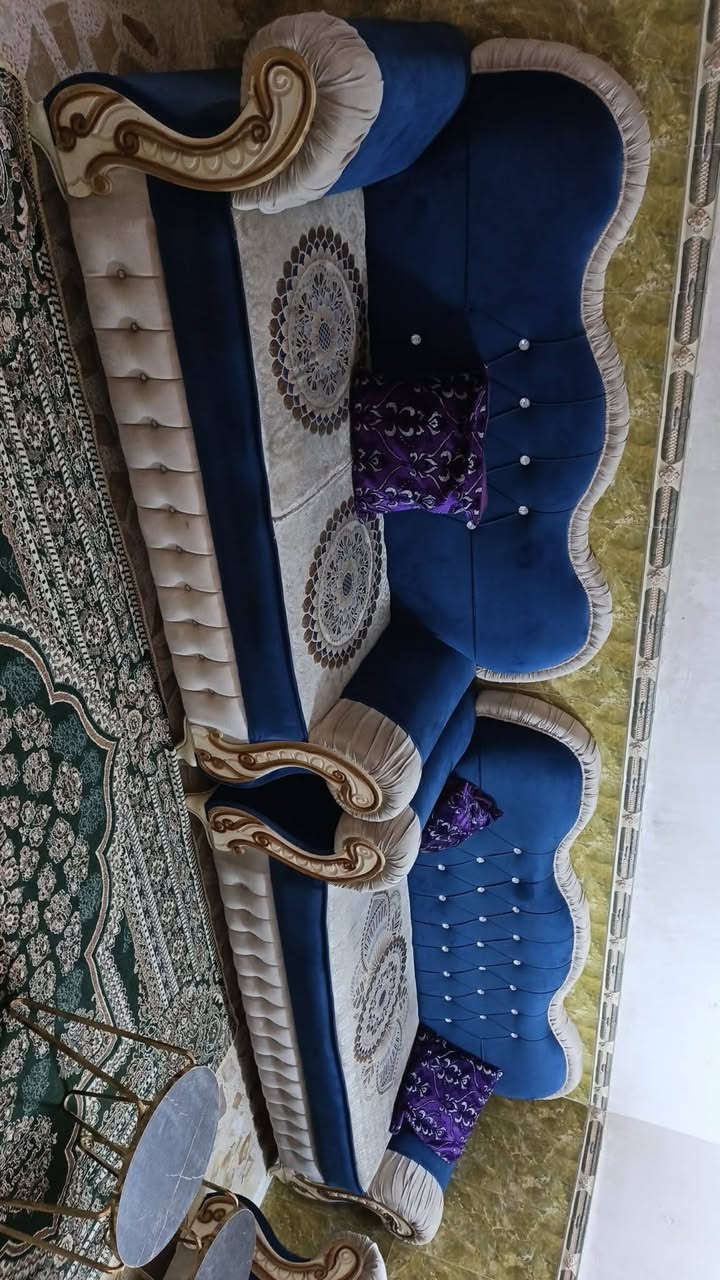 تخم 5 قطع + 10 كوشة + 8 طبلة نظيف واستعمال مدة قليلة سعرة 350 وبي مجال بسيط ***********
