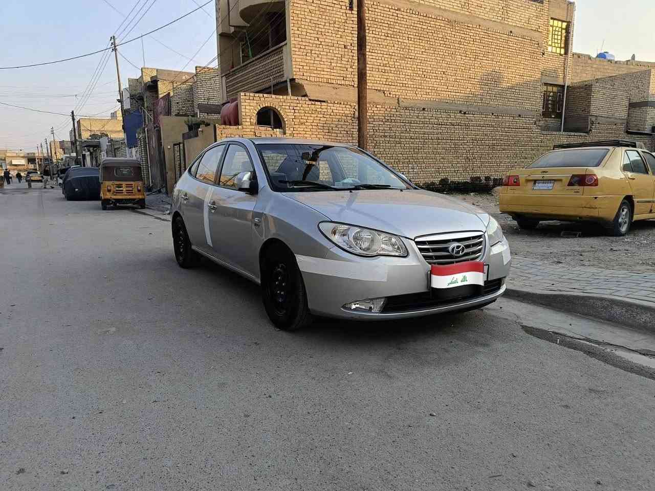 النتر 2010 كصة جنطه بس 
متومه وكامله 
مكينه خرسه كفاله 
كير كفاله
حساسات خلفيه 
تبريد ثلج لا يفصل ولا يبوخ
تدفئه نار 
شاشه 
دوشمه جديده
ويل بلادي مرغوب 
سياره احلى من صور 
جاهزه من الاخير 
مكانه بغداد 
سعر 38 وبيه مجال 
***********
