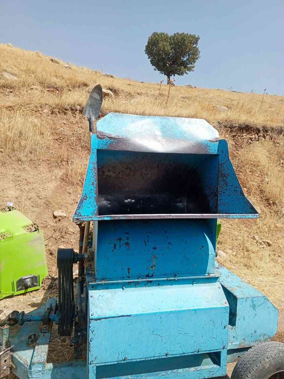 بۆفرۆشتن خەرمانکوتو دەراسەی پئشی تراکتۆر بۆنیو هۆڵندیو فۆڕگسنو عەنەتەریش دەبئت
نرخی خەرمانکوتەکە 12گەڵا نرخی دەراسەکەش 17گەڵا هەردوکی مەزبوتە***********
