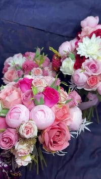 مسكات ورد • تخرج • صناعي شبه طبيعي