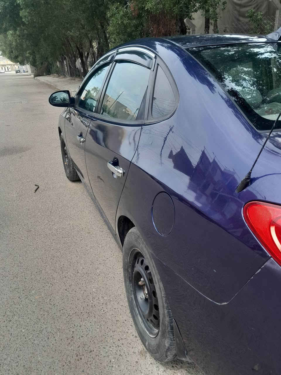 بيع او مراوس ب ٧ راكب إلنترا مقدسة موديل ٢٠٠٧ رقم بغداد دولي مميز بأسمي سنويه ل٢٨ هزة جديدة مكينة ٢٠٠٠ كير صدر كهربائيات كله جديد شواصي لغود كله جديد بيها طخة بل الجاملغ الأمامي وبيها صبغ ٤قطع بدون دواخل ابيع حزام وبيها جراد السياره جاهزه من كلشي بس تبريد نقص غاز السعر ٧٧  وبيها مجال  مكانها بغداد الجديدة قرب جبار أبو الشربت عل القناة الاتصال ***********
