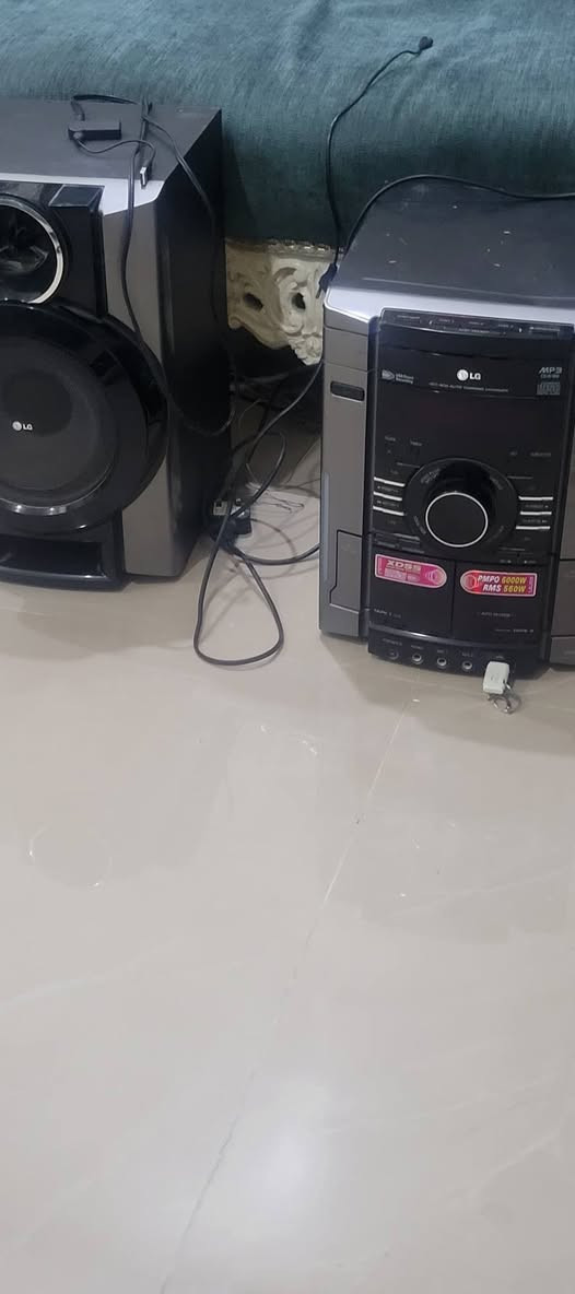 سستم LG راديو مسجل سيدي فلاش السعر ٧٥ بغداد ***********
