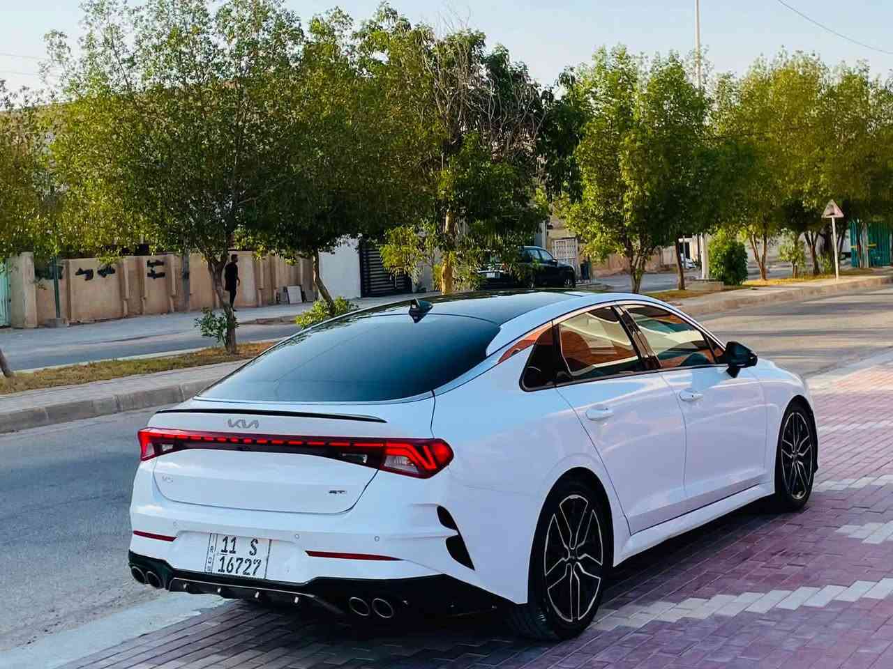 اللهم صل على محمد وآل محمد 

السلام عليكم ورحمة الله 

كي 5 موديل ٢٠٢٣.                  رقم بغداد الجديد بأسمي 
                                              تحويل ثاني يوم سنويه وهزه
                                              جديده لل. 2031 

الفئه جي تي لاين 

فول مواصفات للأخير 
ًبصمه تشغيل وابواب 
ًبانو رامه 
ًكشن جلد تبريد تدفئة بلكشنات
ًحساسات امامي خلفي 
ًرادارات 
ًتوقف ذاتي 
كامرات عدد 5
ًتلث انضمة قياده سبورت 
ًشفتات ستيرن صوت رياضي 
ًتحديد مسار قياده ذاتيه         
وبعد هواي مواصفات 
ًمكينه 2500
ًكير ومكينه وصدر امامي خلفي كفاله 
ًماشيه 70 سياره بعدهي شركه 
سياره حادثها جاملغ وبنيد بدون دواخل والباقي كفاله عامه 

السعر 178وبيها مجال حك الجيه 

للأستفسار اتصل عل الرقم اني مكلف بلنشر 

مكان السياره كربلاء المقدسه 

***********
***********
