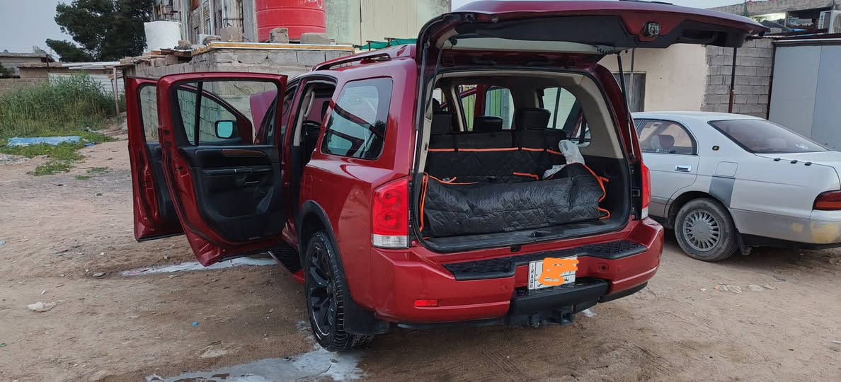 نيسان أرمادا بلاتينيوم فول مواصفات 
السيارة مصبوغة عام أثر جراد وبيها فديو يم الصباغ قبل الصبغ 
السيارة تخم تاير
كير ومحرك تمام
مواصفات السيارة هواي من نوع VIP
الدواخل جلد ملكي
فور ويل
السيارة رقم بغداد باسمي
السعر ١٠٠ بيها مجال للشراي
للتواصل على الرقم
*********** أو واتساب البصرة, العراق
