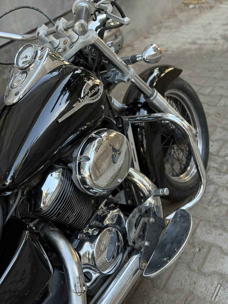 Honda shadow 400cc
هوندا شادو ٤٠٠ سي سي
مكينه بالجيس مكفولة وناعمة
ضفيره بلادية
ماسية ٤٦ فقط
نظافة واضحة بالصور
بسعر ١٧$ ومجال بسيط للشراي
بدون رقم بدون رقم 
مكانها بغداد / المحمودية 
***********
