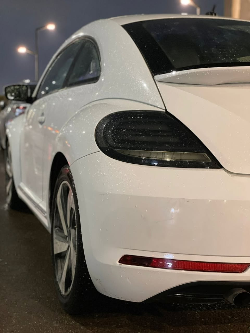 سلام عليكم 
بيتل 2019  رقم شمالي تحويل مباشر 
مواصفات R :

محرك 2000 توربو
شاشة وسط بلادي
لد نهاري
كاميرا خلفية
شاشة اعطال
حساسات ورادار ونقطة عمياء
تحكم ستيرن
سياره نظيفه جدا ومابيها مشاكل فقط نقص تبريد 

السعر ١٢٥$ بيها مجال 
***********
