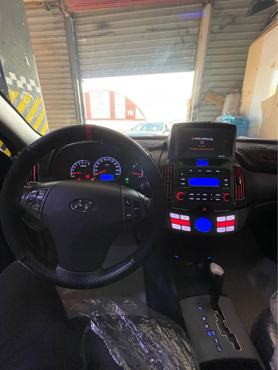 ئافانتى براوه ٢٠٠٩ قهيات موسفات فوله سهياره سليده كوشن جلده كوشن هيتهر ئاويّنه ئيشارهته سه ياره كه دهسكارى كراوى كوريايه ديسكى سپورته كزوزى سپورته
كامل سپورته سه ياره سه ياره كه كامل مه سرف كراوه سه يارهى محرز نيه هى بن دهستى خوّمه ئه يفروشم روّنى كَيّرو مه كينه شى كَوْراوه سه يارهكه سه قفى توزئ ته رزهى ههيه شاينى باس نيه سهقفى بوياخى نيه ره قم
*********** جوار تايهو ويلى لوكيشى له سهره رانية, السليمانية
