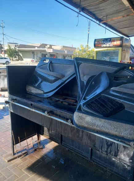 بطاين مال راس الثور مع بك لايت خلفي عدد ٣ للبيع قرب محلات حجي عدنان ابو التايرات يم حجي علاء  رقم الهاتف ***********
