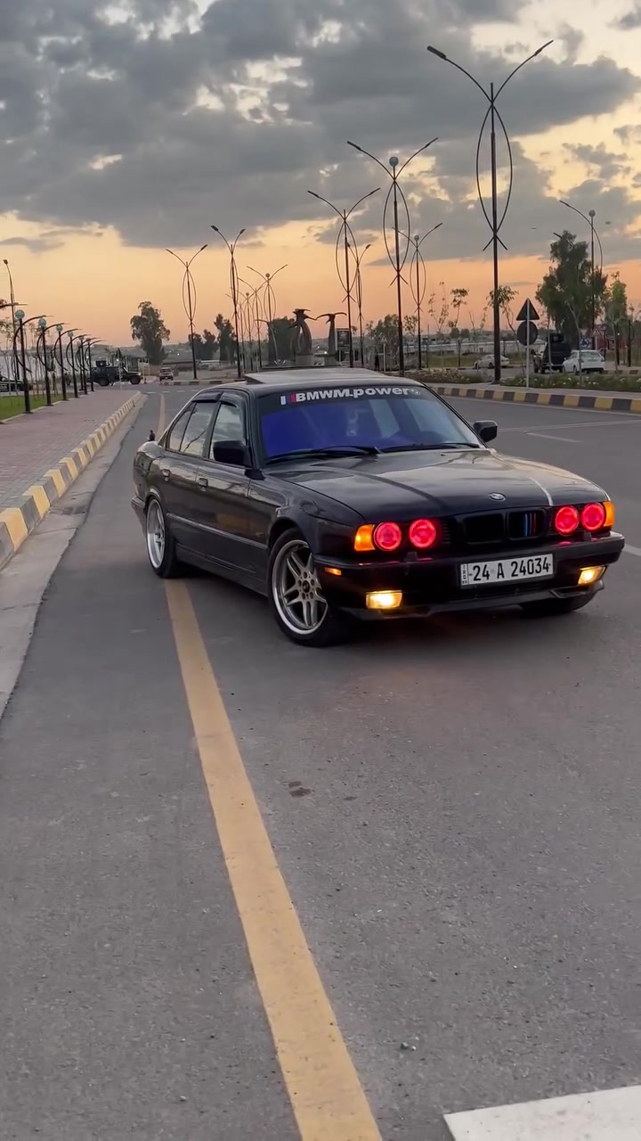 لايتات BMW 525 لد سوار متغير الألوان
للبيع للاستفسار فقط ع رقم ***********
