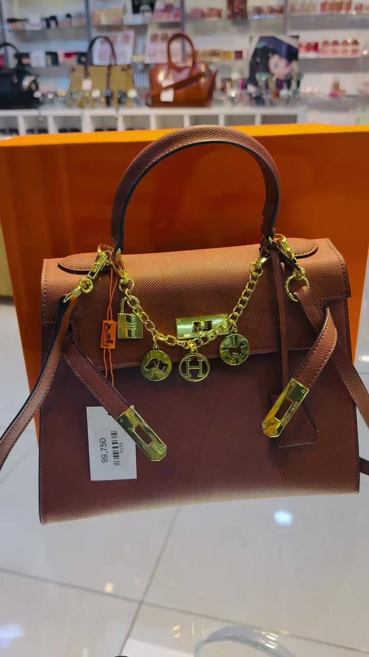 موديلا مختلفة و الألوان جذابة تخطف أنظار من ماركة هيرمس باريس 
اطلبها الان أو زورونا في المحل
عنوان-كلار-ديوان مول طابق الثاني 
***********
***********

 #kalar #نەوروز #nawroz #نوروز #نەورۆز #نەورۆز #نيروز #newroz #erbil_iraq #بغدادالعراق #هەولیر #iraq #kurd #kurdstan #khanaqin #kfry #zaxo #dhok #duhok #karbala #najaf #basra #dyala #facebook #tiktok #instagram #bag #Hermes
