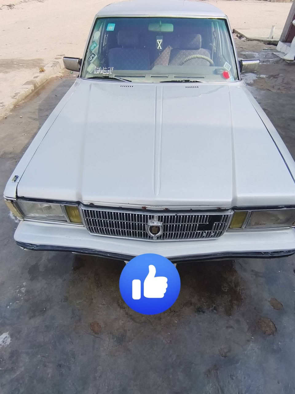 سلام عليكم سياره سوبر لبيع مكينه وكير بلاد مكينه بيه تبخير حداده جديده سياره جاهزه رقم نكليزي  سعره 28 وبيه مجال مكان بصره زبير.     رقم ***********
