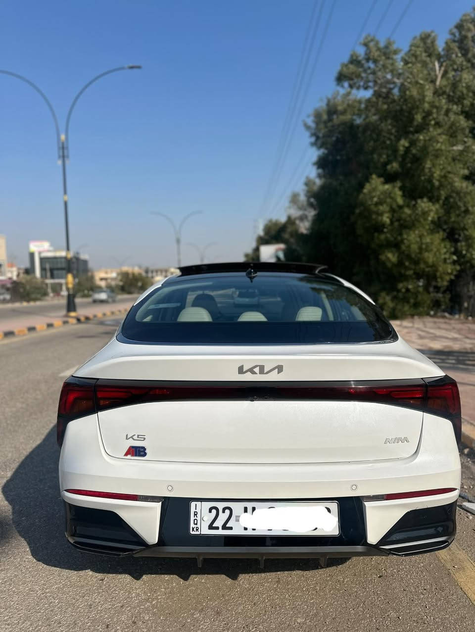 السلام عليكم كيا 5 موديل 2024
وارد خليجي مكفوله كفالة عامة من كلشي 
السيارة رقم اربيل محرك 2.5 فول موصفات 
سياره بالضمان مال الشركه نيم 
السعر230 وبيه مجال 
عنوان النجف الاشرف 
للاستفسار والاتصال *********** وبيه وتساب  اعتذر ع المراسله غير متفرغ
