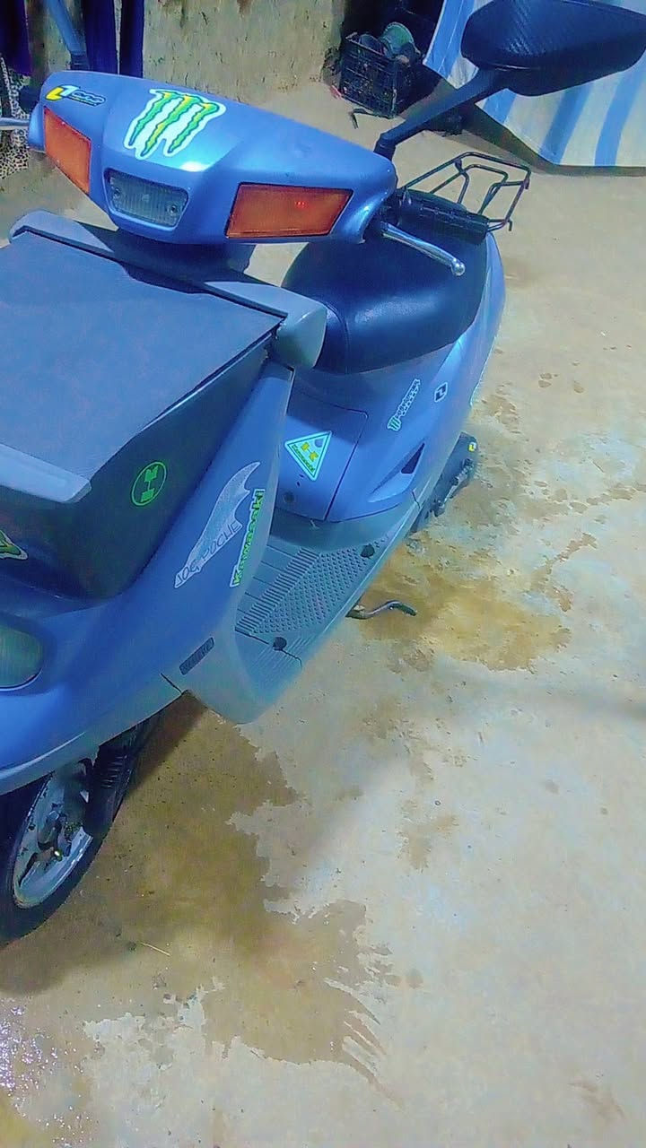 سلام عليكم درجه كملا ما نقصه كلشي سلف كهربايت كلا شغل محرك ما مفتوح شصي شرط كلشي مابي السعر 350وبي مجل شي قليل رجا لحد يكسر بي رقم موبيل ***********
