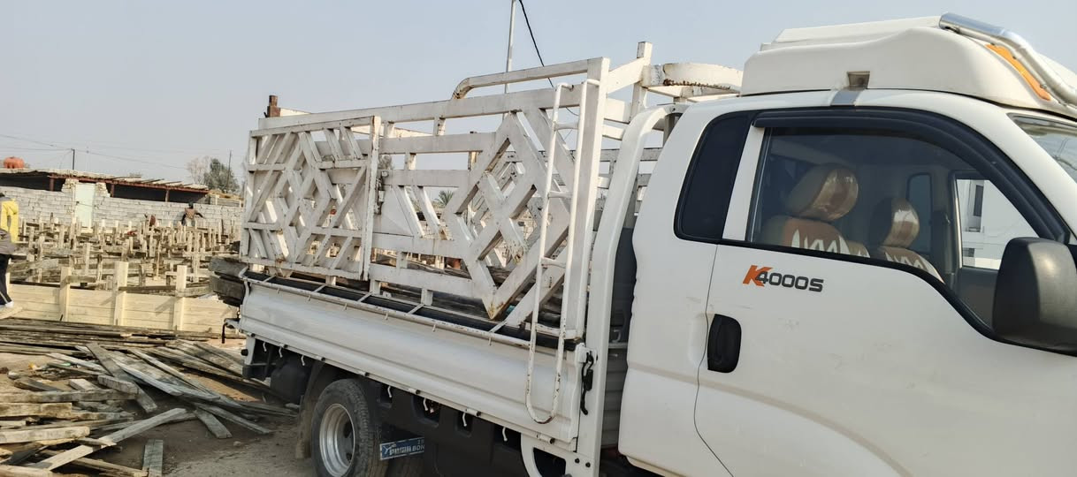 سلام عليكم محجر كيه فحل تسكام حديده مليمن بيه خياسات بصيطات رتفاعه متر  مكاني  ديوانيه البدير سعره 325وبيه مجال ***********
