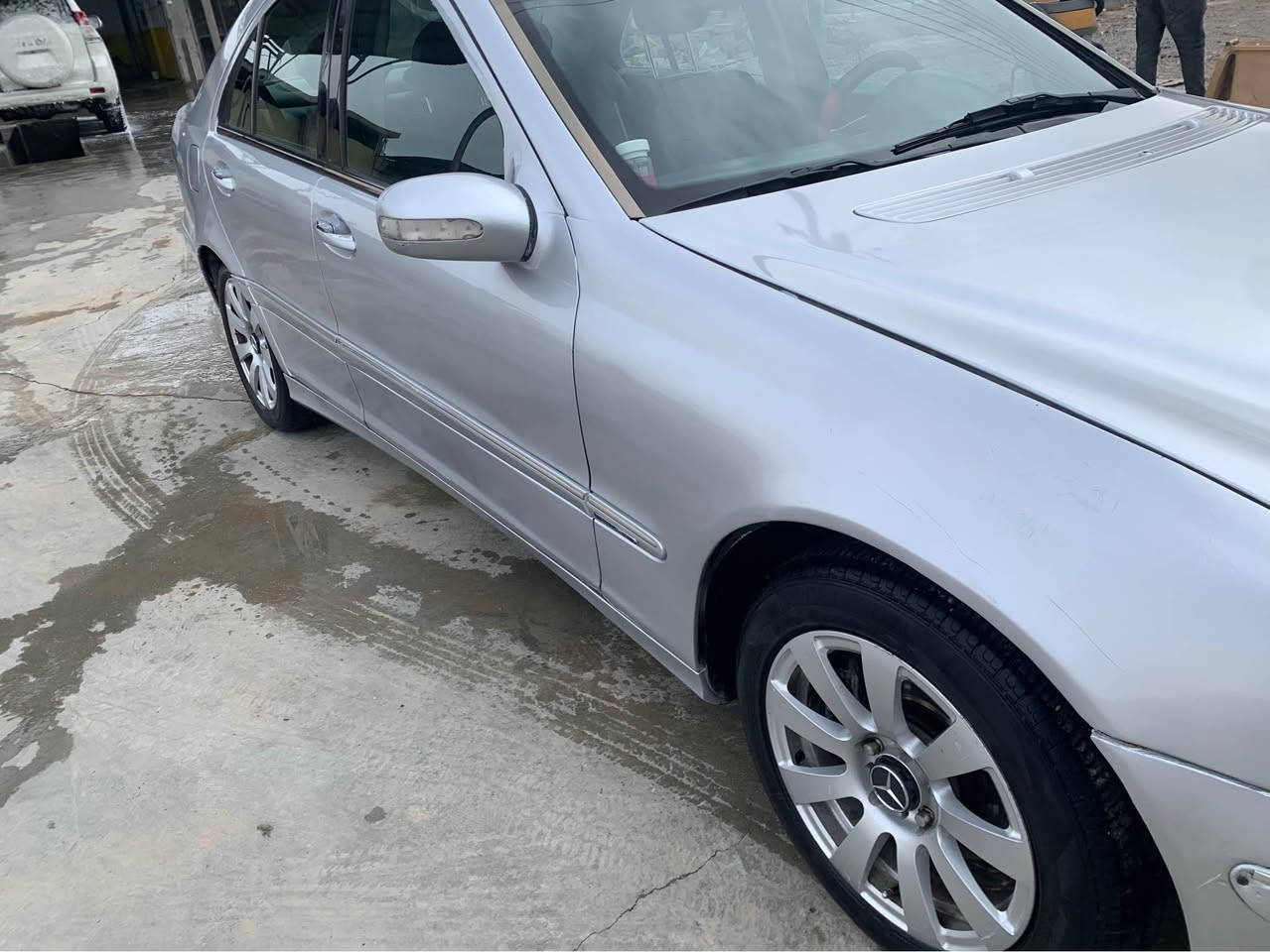 ماسديس سي كلاس ٣٢٠بؤفرؤشتن كاملة مواسةفات بئ ليدران كيرومةكينة بةشةرت *********** Singapore
