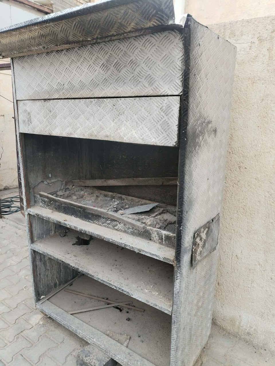 للبيع كلمن وسعره
مكان نجف حي جمعيه


**إذا كنت صاحب هذا الإعلان وتريد حذفه لأي سبب، رجاءا أرسل رسالة إلى الدعم الفني**