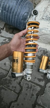 دبل PCX يرهم للجيل الاول والثاني رياضي من شركة öhlins السعر 150 وبي مج...