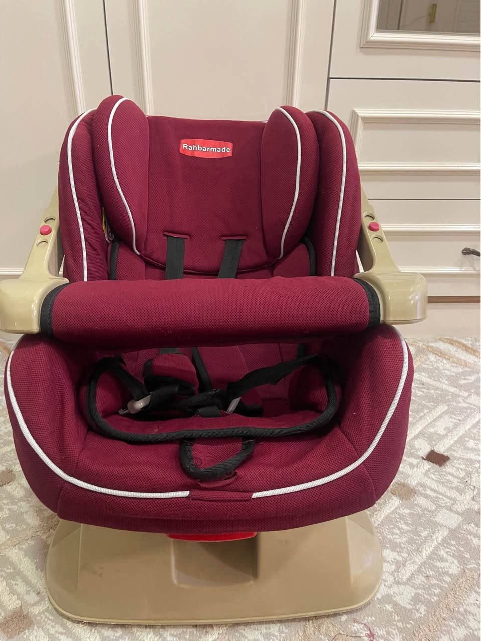 کوشنی ناو سەیارە بۆ فرۆشتن پاک و بێ عەیب تا ٥ ساڵ بۆی ئەبێت  کورسییەکەی پالئەخرێت قفڵی 25 هەزار السليمانية, العراق


**إذا كنت صاحب هذا الإعلان وتريد حذفه لأي سبب، رجاءا أرسل رسالة إلى الدعم الفني**