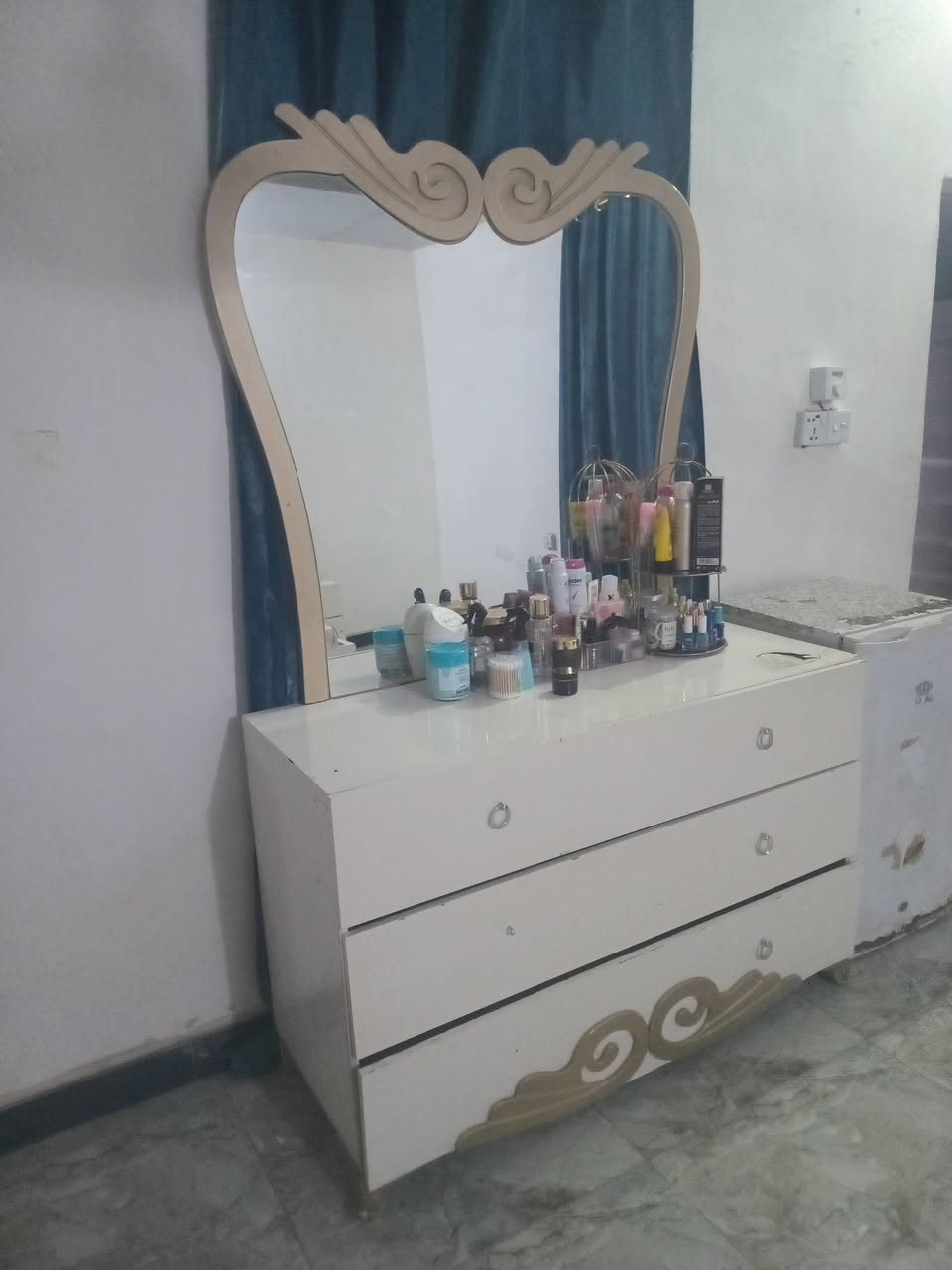 غرفه تركي درجه اولى ٦ قطع فول نضافه 
سعر ٢٠٠ بيها مجال 
عنوان بغداد الحبيبيه


**إذا كنت صاحب هذا الإعلان وتريد حذفه لأي سبب، رجاءا أرسل رسالة إلى الدعم الفني**