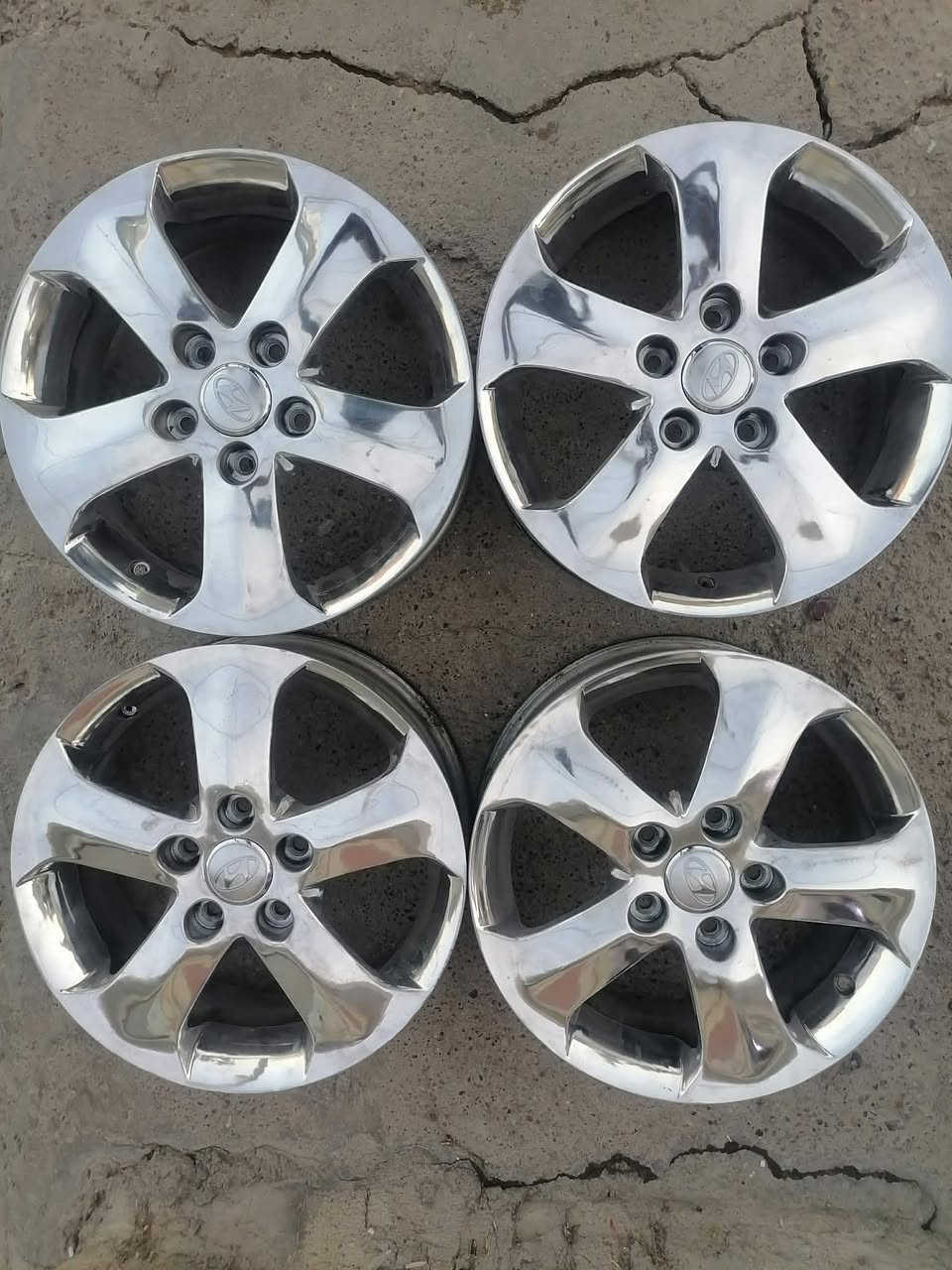 السلام عليكم مرخصت الدمن ويلكب 16 ستيل هوه وتاياتو تايات جديد للبيع او معارض التصال عل *********** السعر 500 التصال
