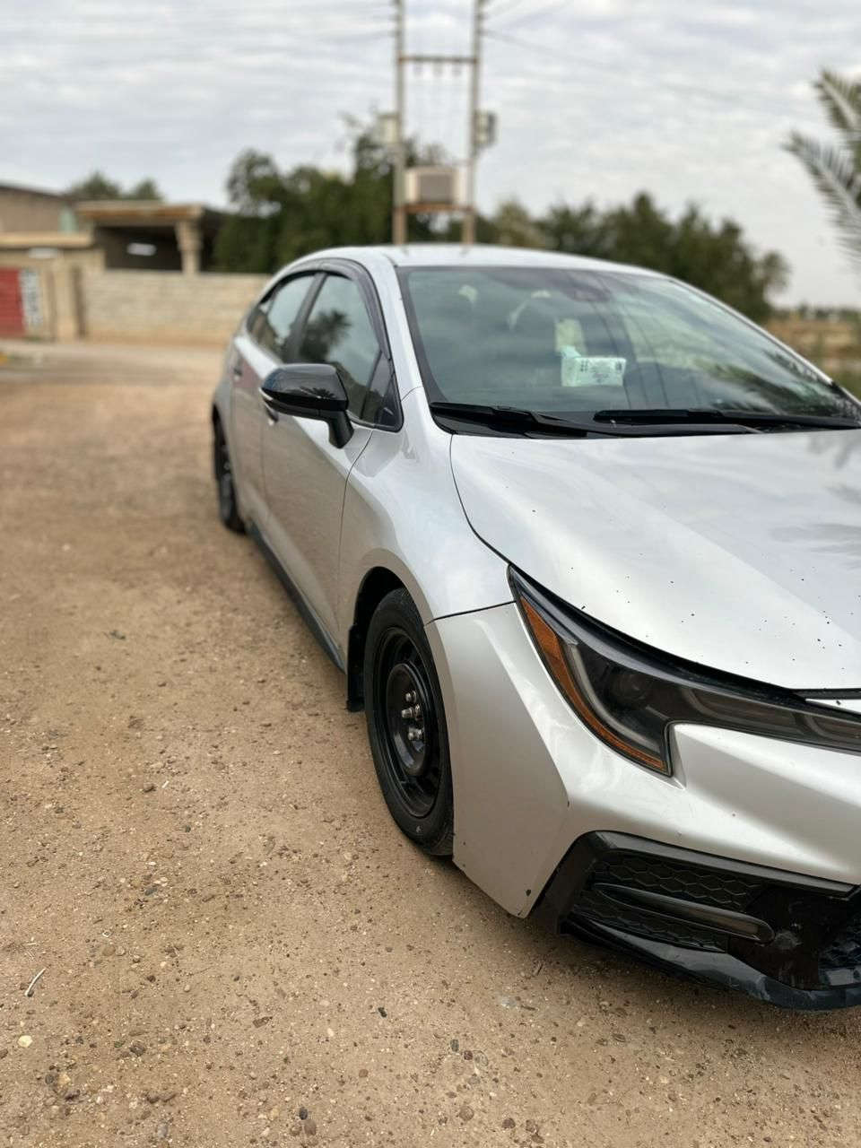 كورلة موديل 2022 ماشية ٨٠ صور حادثها مع المنشور سيارة جاهزة ومال بيت وجناي وكلشي بيها جديد وخير من الله مكاني بغداد 
‎***********
