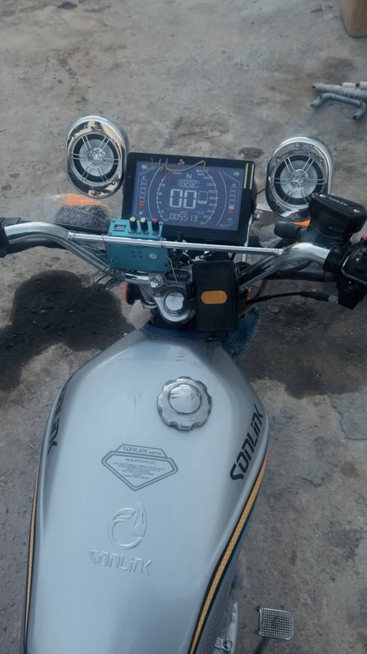 ياالله سلام عليكم دراجه تايكر موديل ٢٥كفاله عام اي نقص مابيها شلعه ومعدل كهربائيات كلها شغاله صالي شهرين من نزلتها السعر ٧٨٠وبيها مجال مكاني ديالى تقاطع القدس ***********
