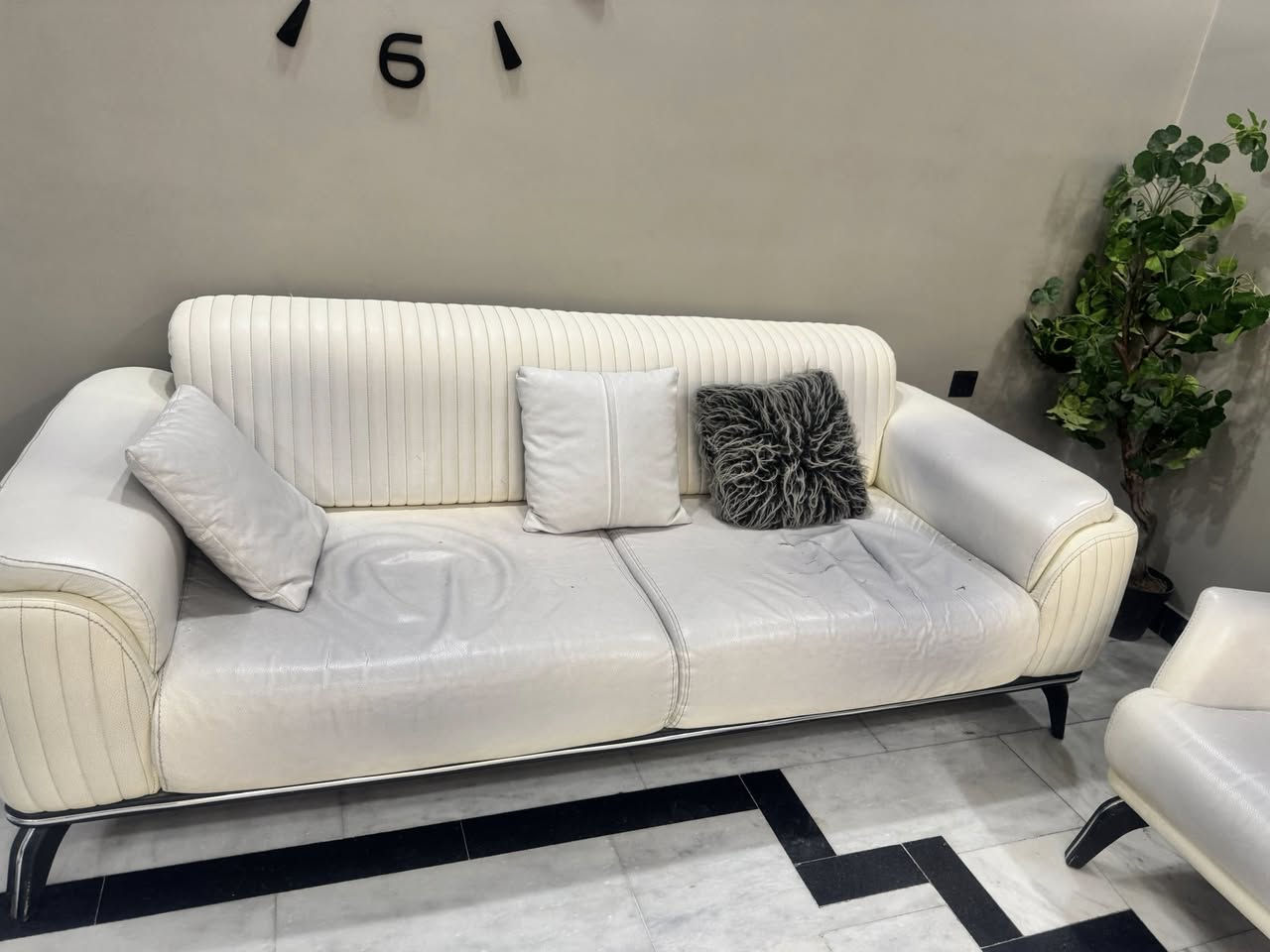 تخم مال عيادة للبيع ٨ مقاعد جلد ابيض نضيف العنوان بغداد الكرادة خارج الشراي يتفضل خاص


**إذا كنت صاحب هذا الإعلان وتريد حذفه لأي سبب، رجاءا أرسل رسالة إلى الدعم الفني**